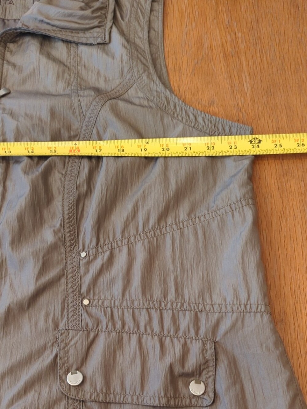 Bonita Women's Brown Lightweight Zip-Front Vest - Picture 6 of 8